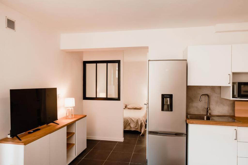 Calvi. T2 2/4 Personnes A 100 Metres De La Plage Apartment Calvi  Bagian luar foto
